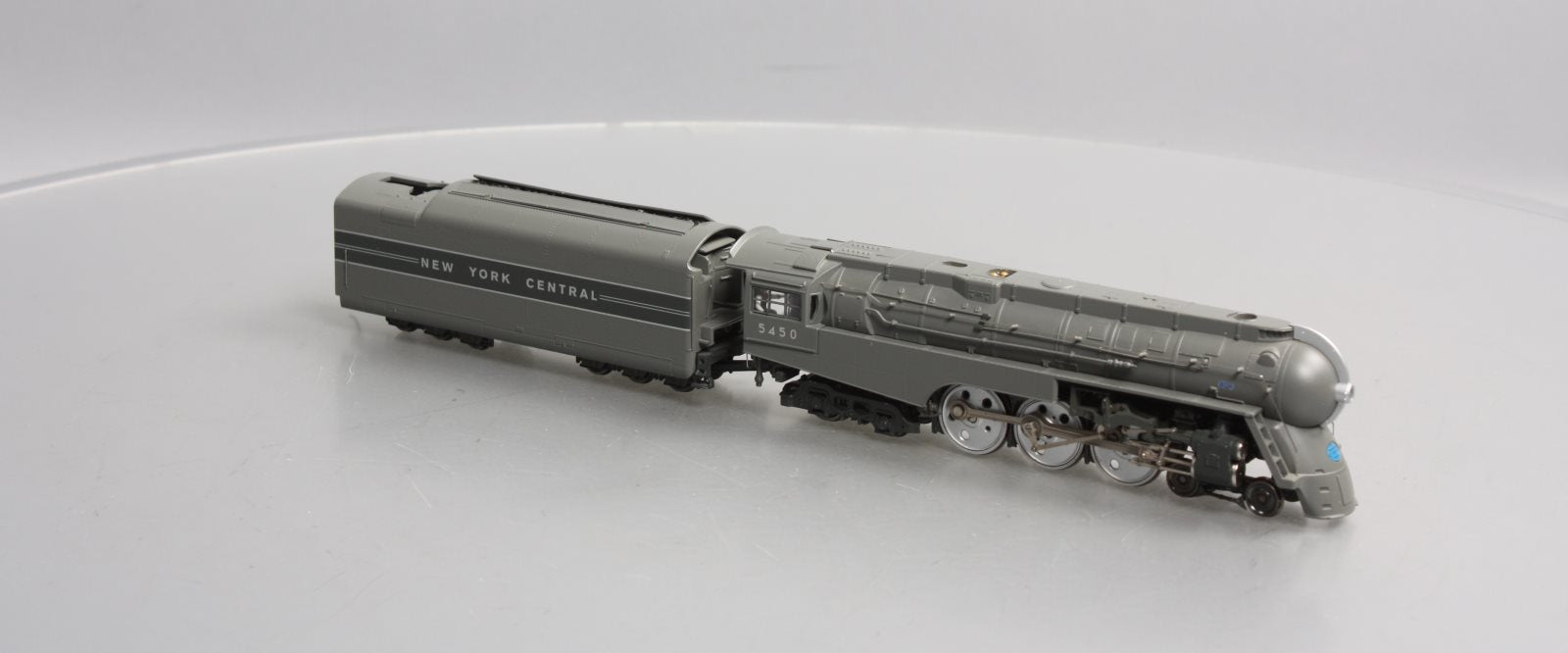 MTH 80-3232-1 HO New York Central 4-6-4 Dreyfuss Steam Engine w/PS 3.0 #5450 DCC