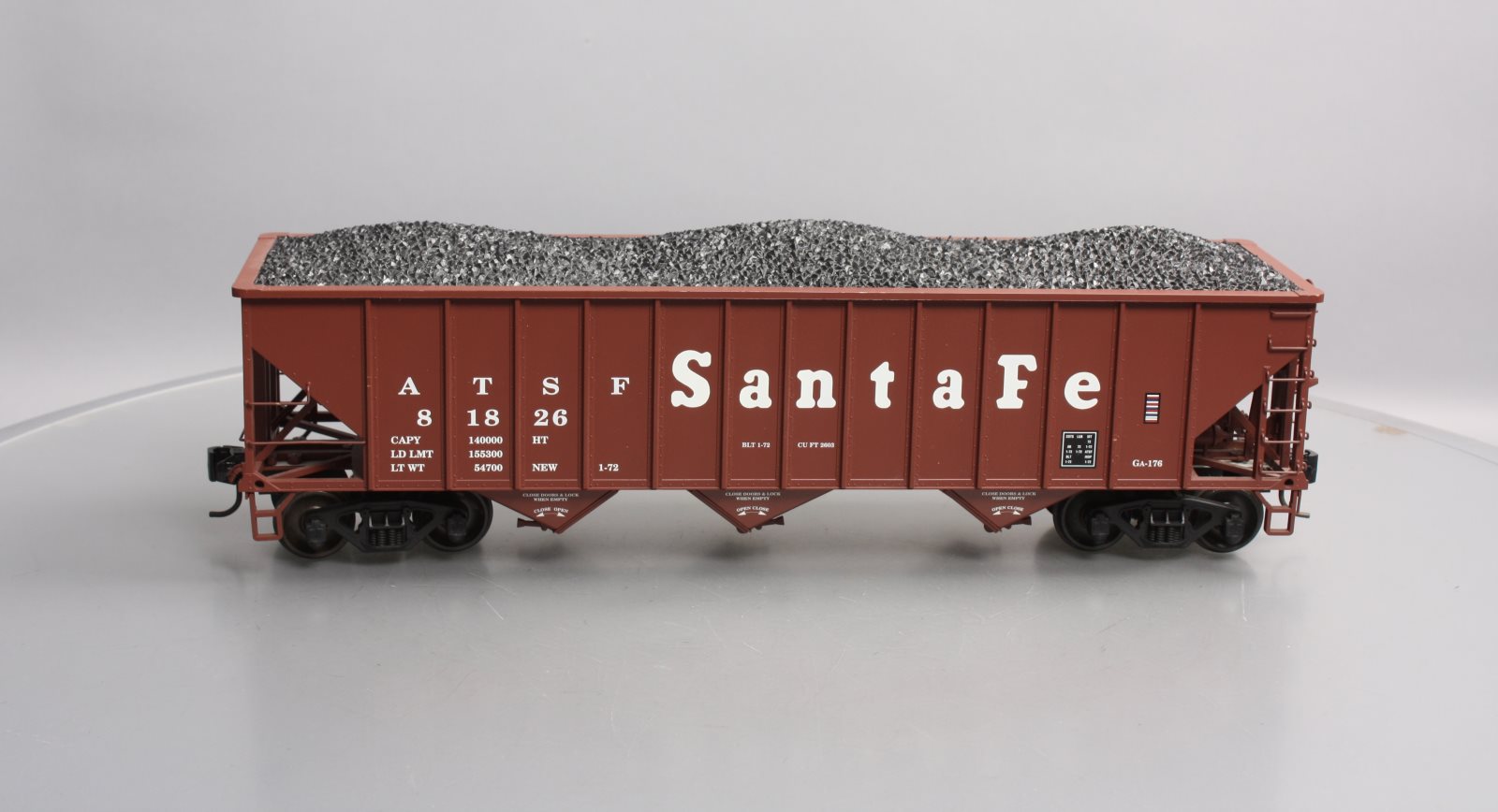 USA Trains R14002 G Santa Fe 70 Ton 3 Bay Coal Hoppers (Mineral Brown)