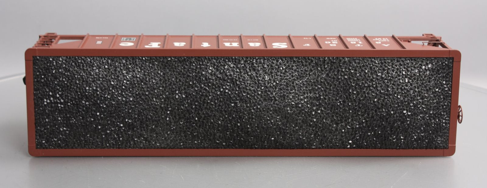 USA Trains R14002 G Santa Fe 70 Ton 3 Bay Coal Hoppers (Mineral Brown)