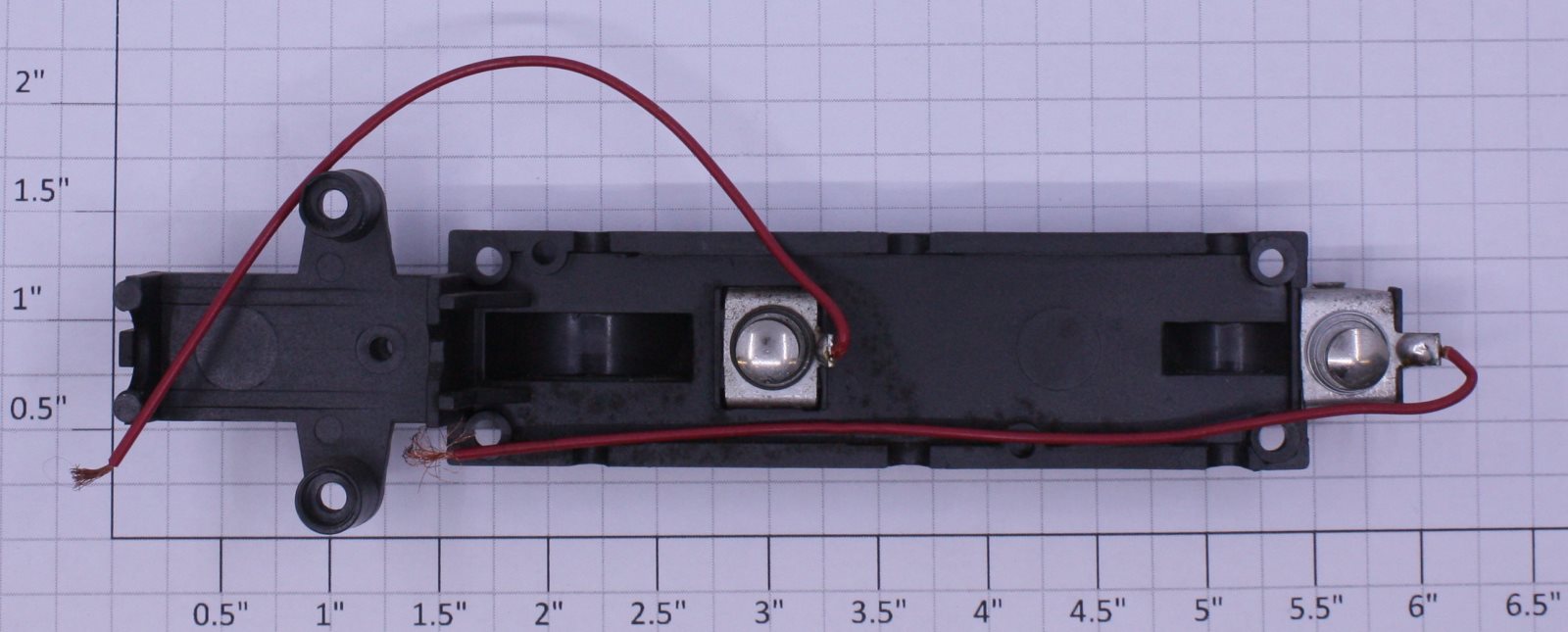 Lionel 18653-110 Chassis Bottom and Pickup Collector Assembly