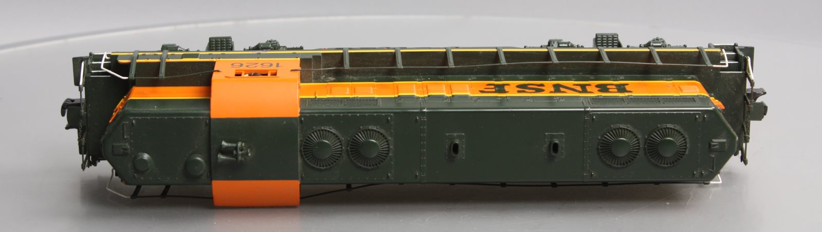 MTH 30-2983-1 O Gauge BNSF GP-9 Diesel Engine #1626 with Proto-Sound 2.0