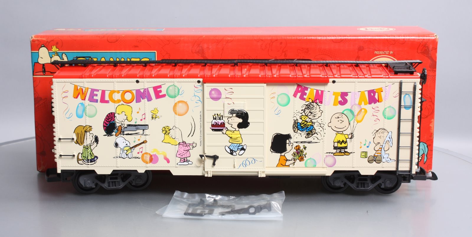 LGB 43915 G Scale Peanuts Boxcar LN/Box