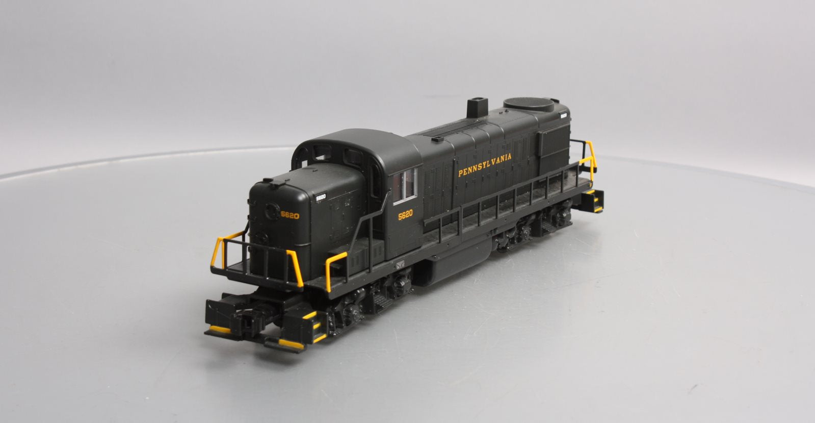 Lionel 6-38816 Pennsylvania LionChief Plus RS-3 Diesel Locomotive #5620