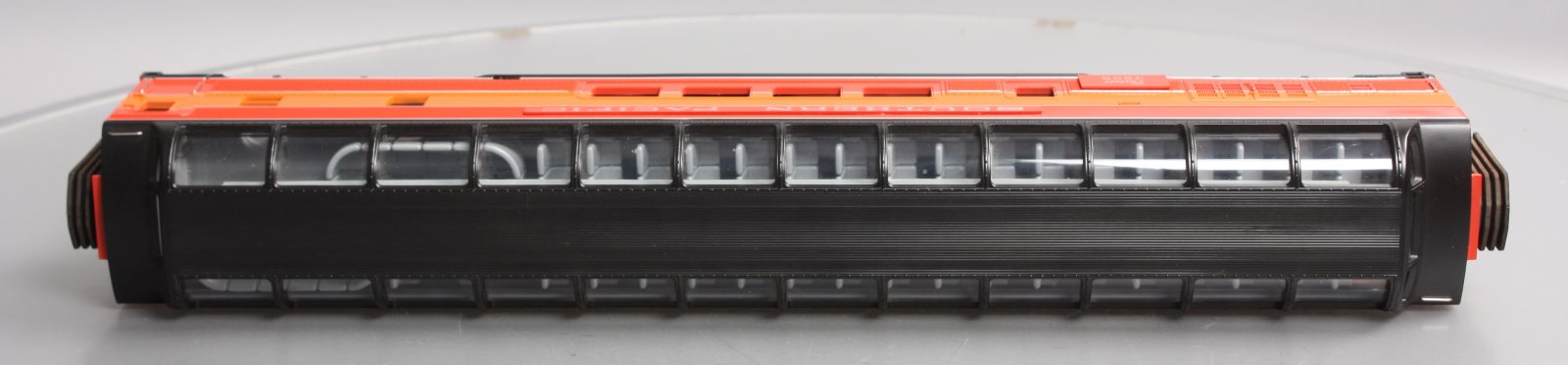 MTH 20-6717 O Southern Pacific Daylight 70' ABS Full Length Vista Dome #3605 LN/Box