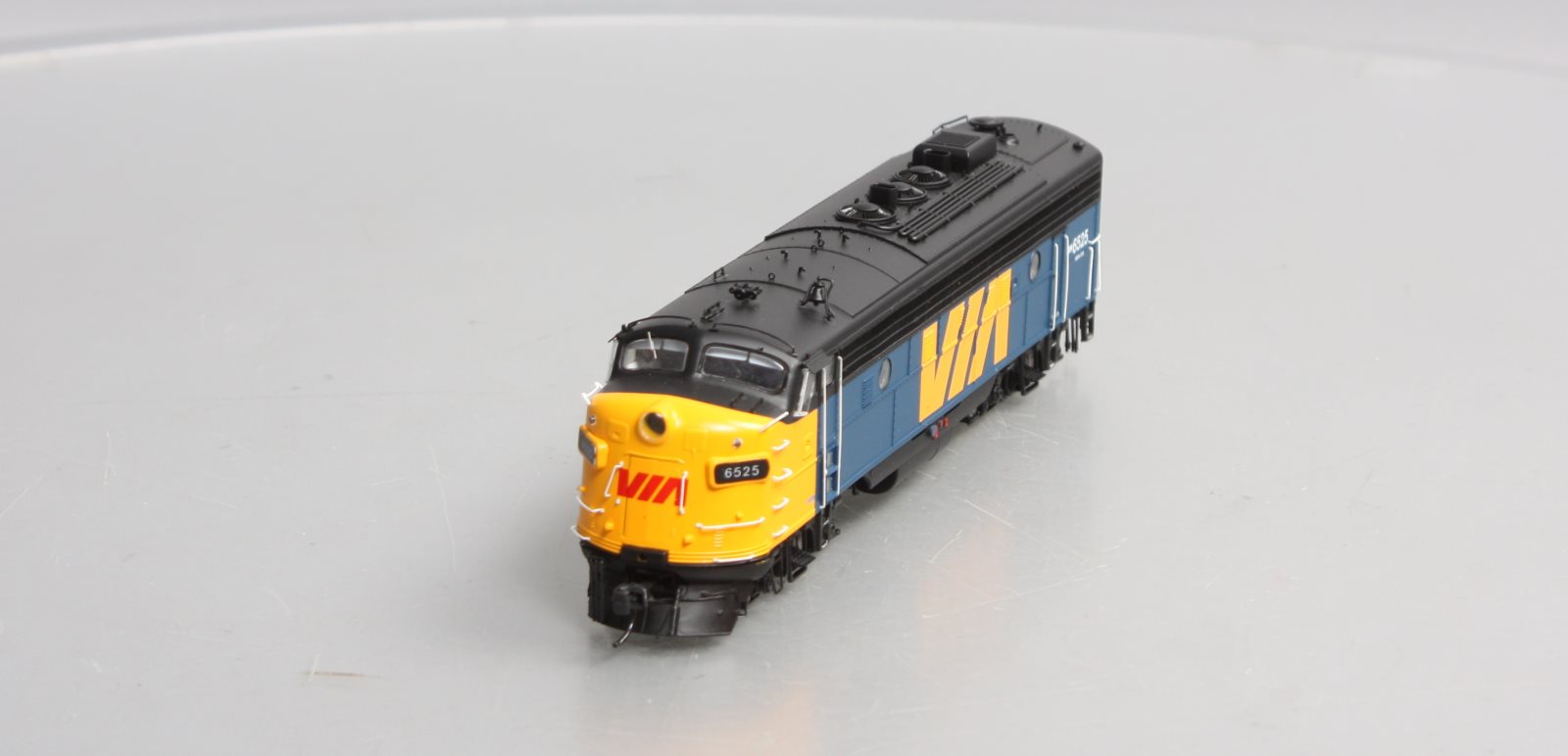 Rapido Trains 220522 HO VIA Rail Canada True North Diesel FP9A GPA-17d #6519