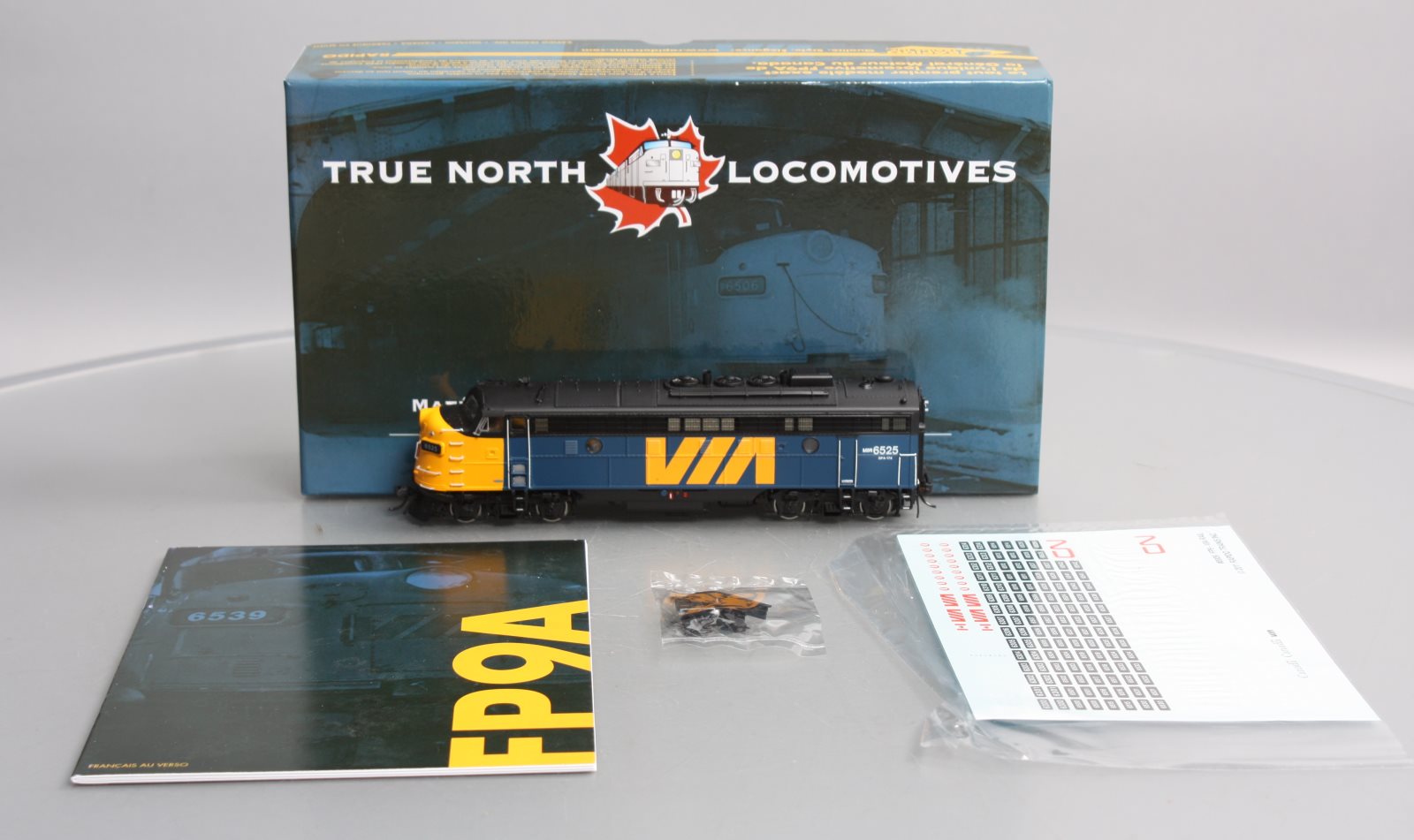 Rapido Trains 220522 HO VIA Rail Canada True North Diesel FP9A GPA-17d #6519