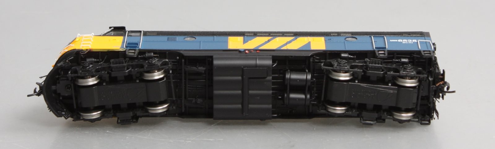 Rapido Trains 220522 HO VIA Rail Canada True North Diesel FP9A GPA-17d #6519