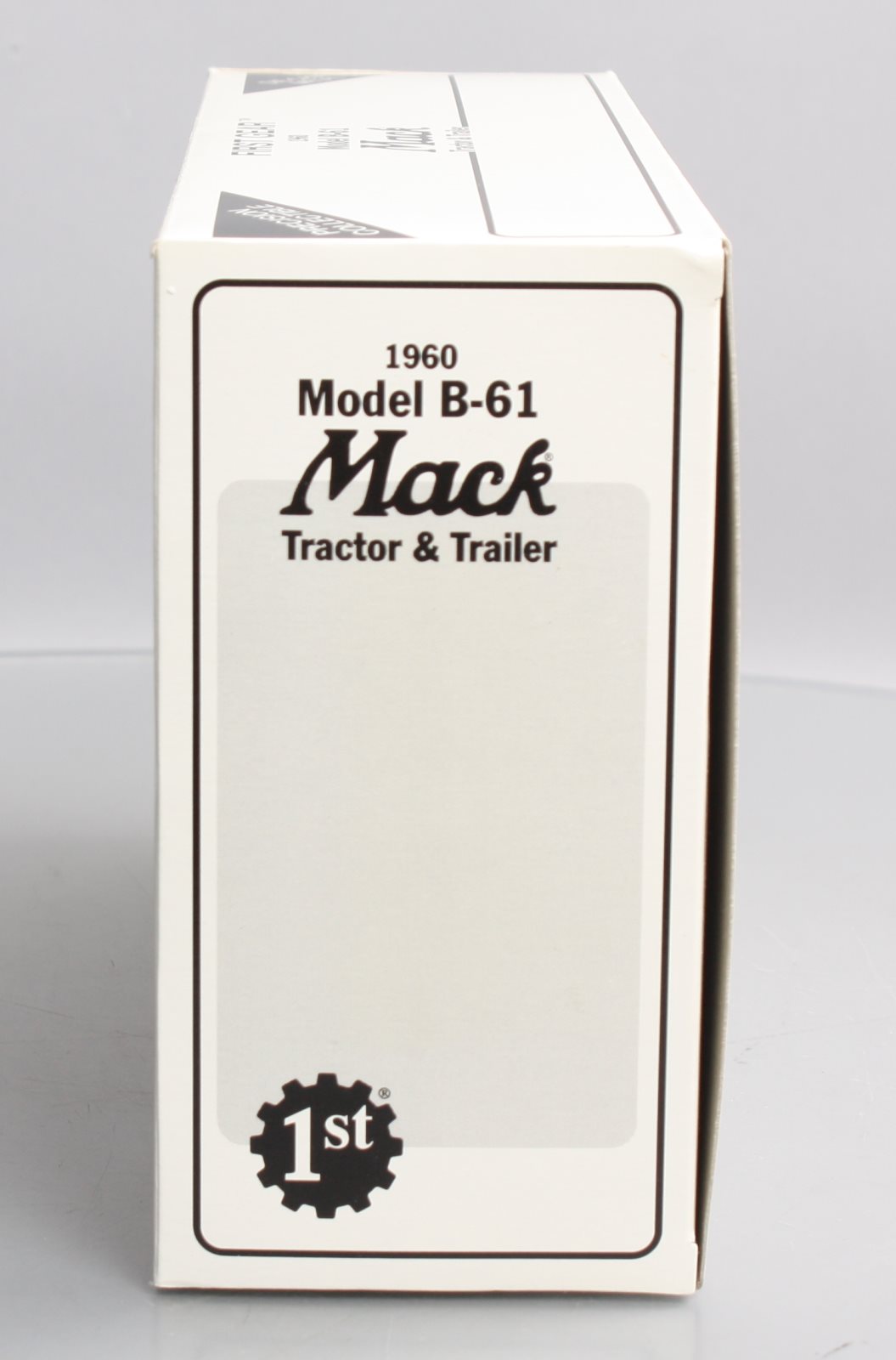 First Gear 19-1357 1:34 Scale 1960 B-61 Mack Pepsi Tractor and Trailer LN/Box