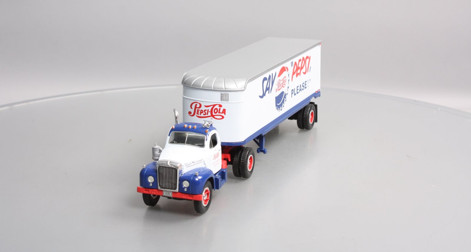 First Gear 19-1357 1:34 Scale 1960 B-61 Mack Pepsi Tractor and Trailer LN/Box