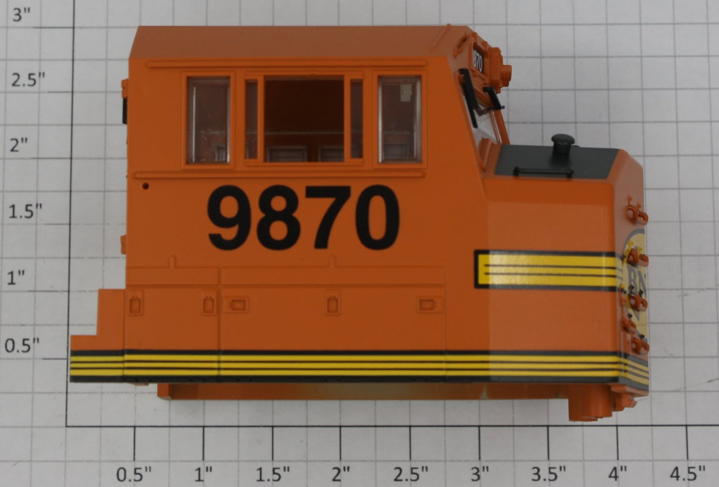 Lionel 18250-7 #9870 BNSF SD-70 Mac Cab Shell without Walkway
