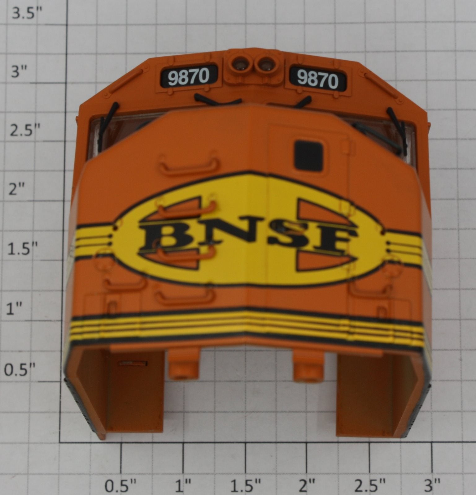 Lionel 18250-7 #9870 BNSF SD-70 Mac Cab Shell without Walkway