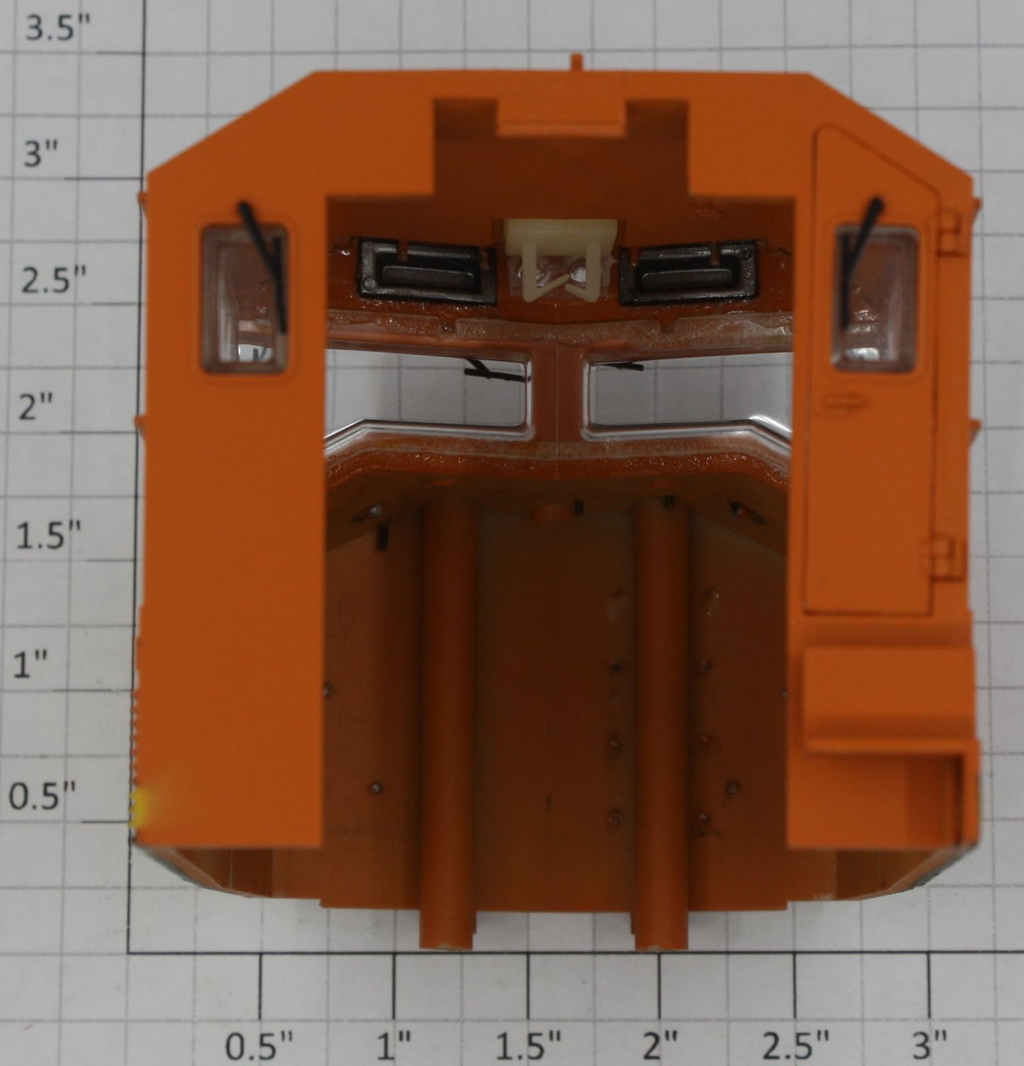 Lionel 18250-7 #9870 BNSF SD-70 Mac Cab Shell without Walkway