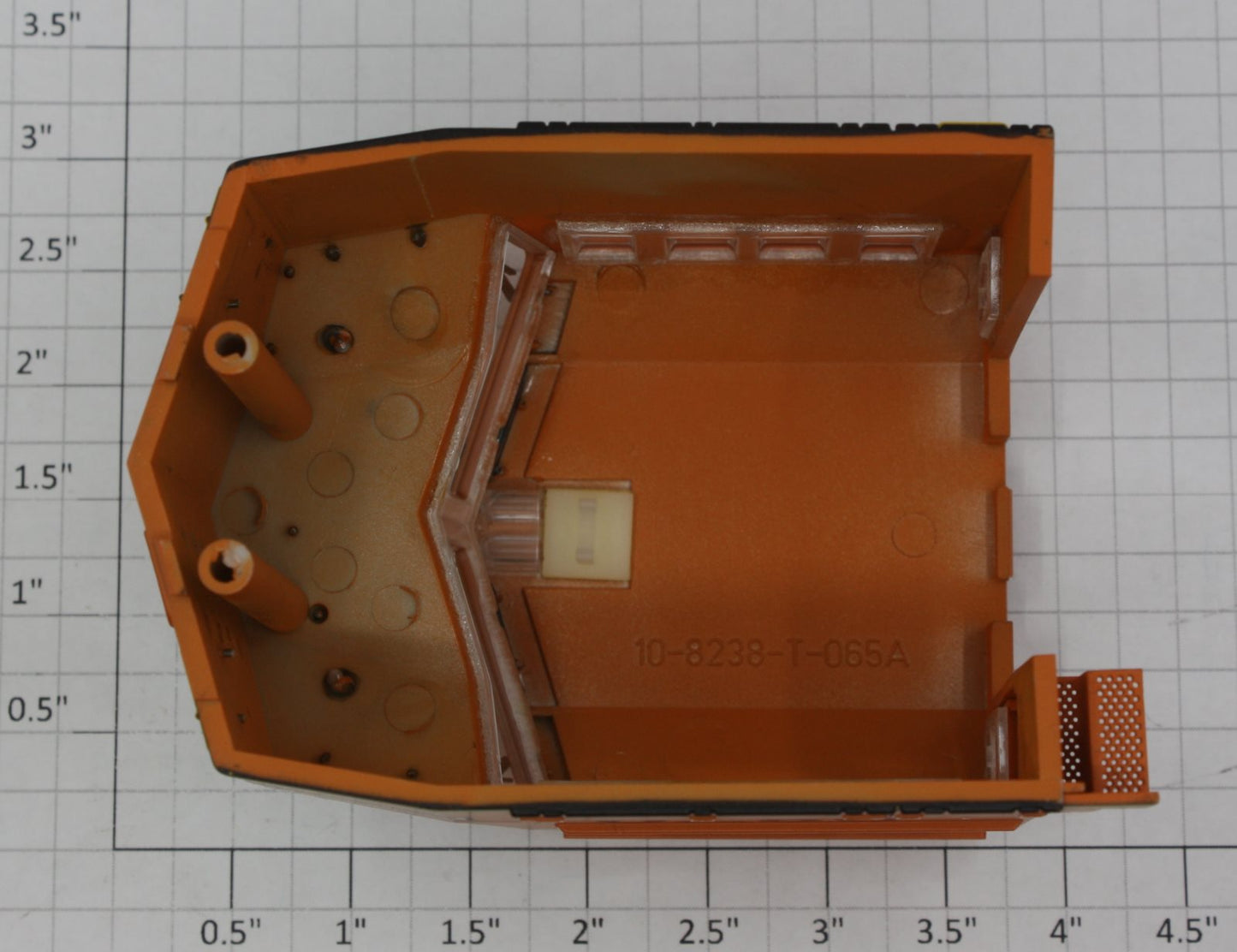 Lionel 18250-7 #9870 BNSF SD-70 Mac Cab Shell without Walkway