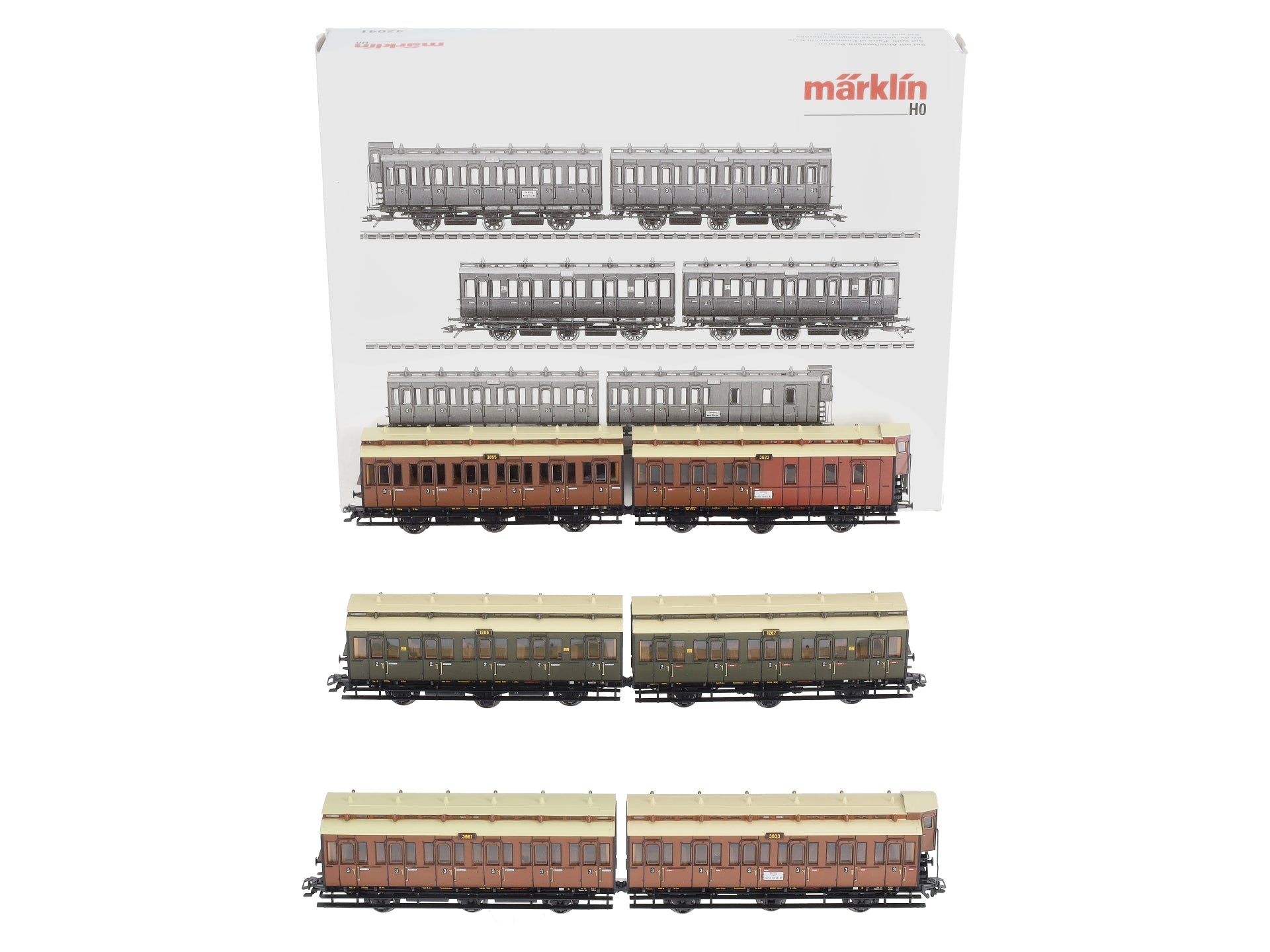 Marklin 42041 HO KPEV Passenger Car w/3 Pairs of Compartment Cars