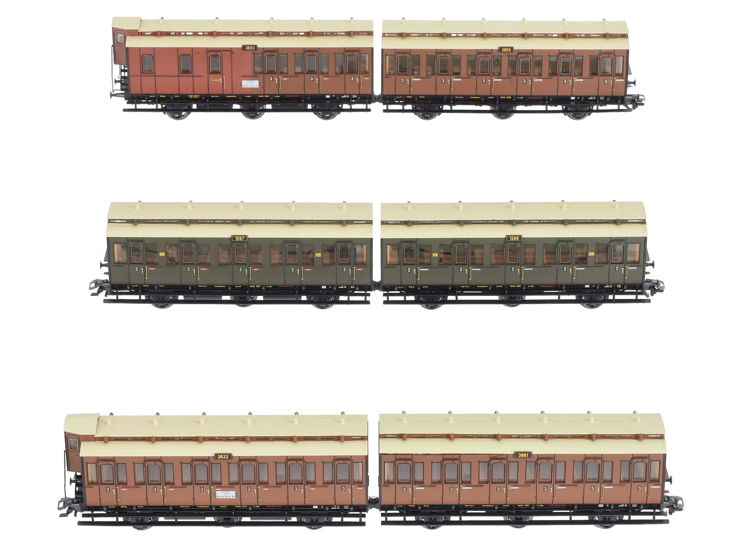 Marklin 42041 HO KPEV Passenger Car w/3 Pairs of Compartment Cars
