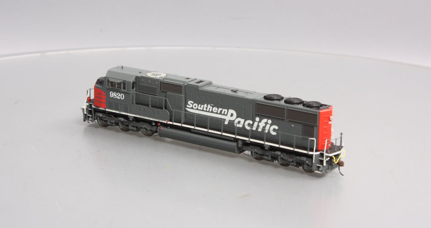 Athearn G70624 HO Southern Pacific SD70M Diesel Locomotive w/DCC & Sound #9820