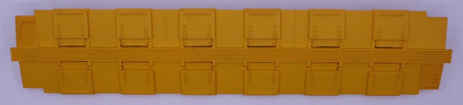 Lionel 6131-31 Yellow Hopper Roof with Hatches