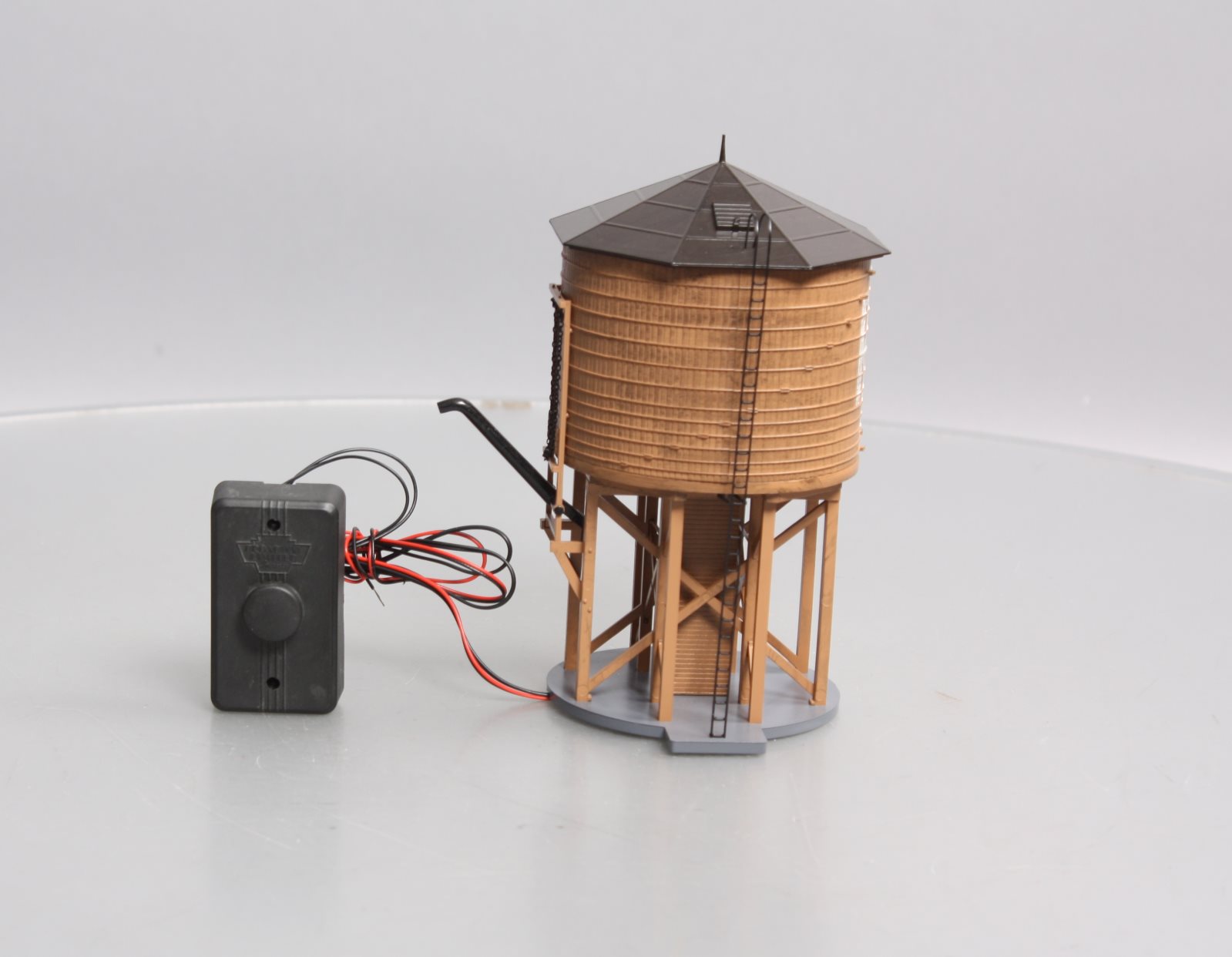 Broadway Limited 6094 HO Pennsylvania Railroad Operating Water Tower