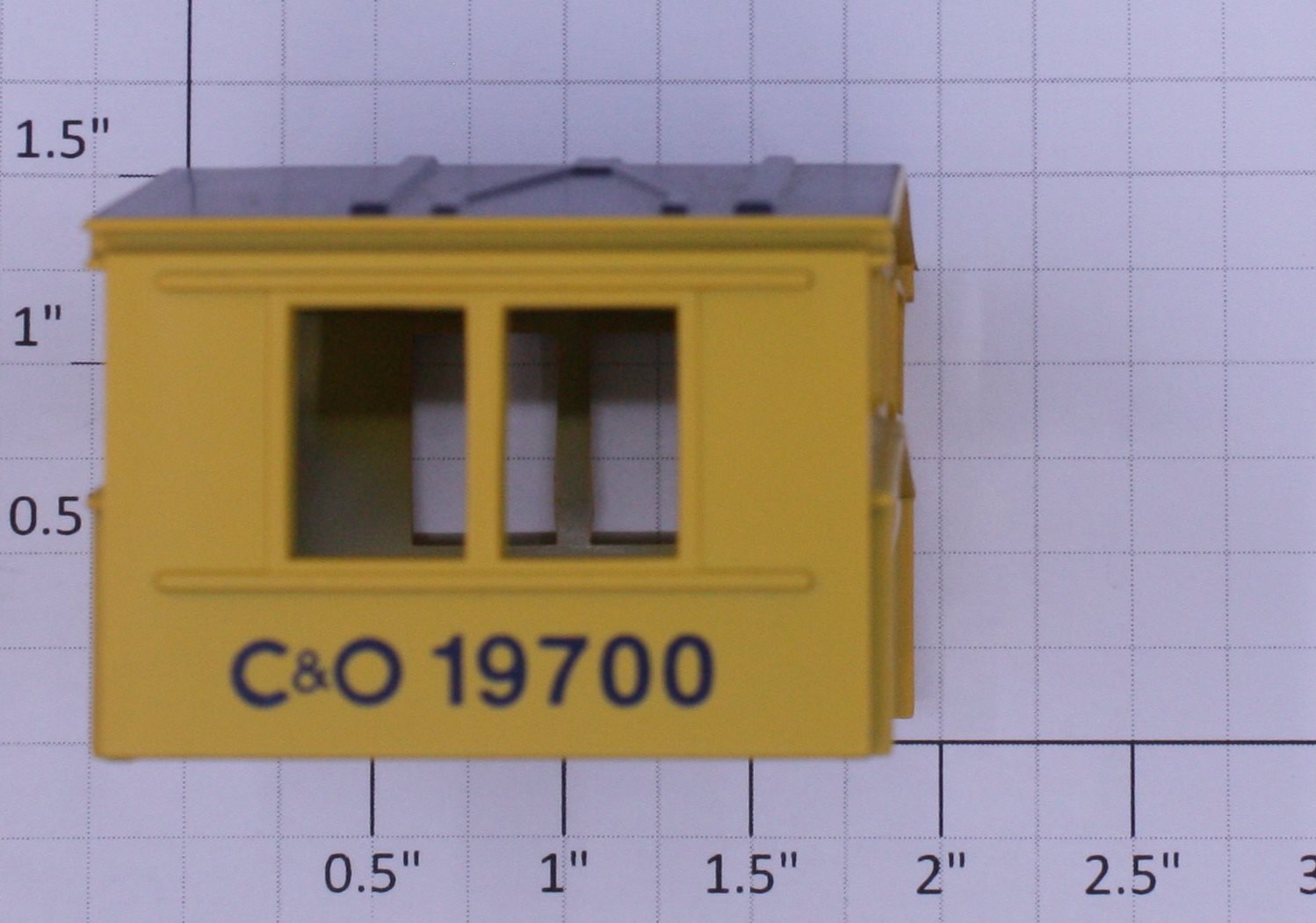 Lionel 19700-17 C&O Yellow / Blue Extended Vision Caboose Cupola