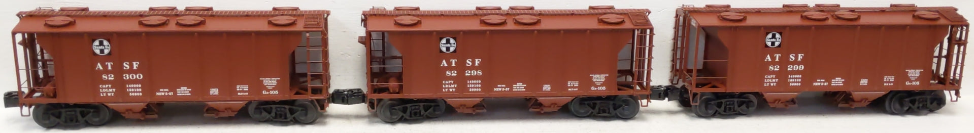 Lionel 6-11878 O Gauge Santa Fe PS-2 2-Bay Covered Hopper (Set of 3)