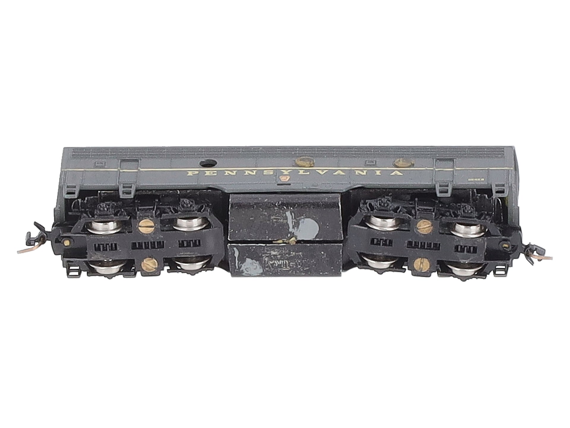MicroTrains 98002090 Z Scale Pennsylvania Powered F7 B-Unit Locomotive