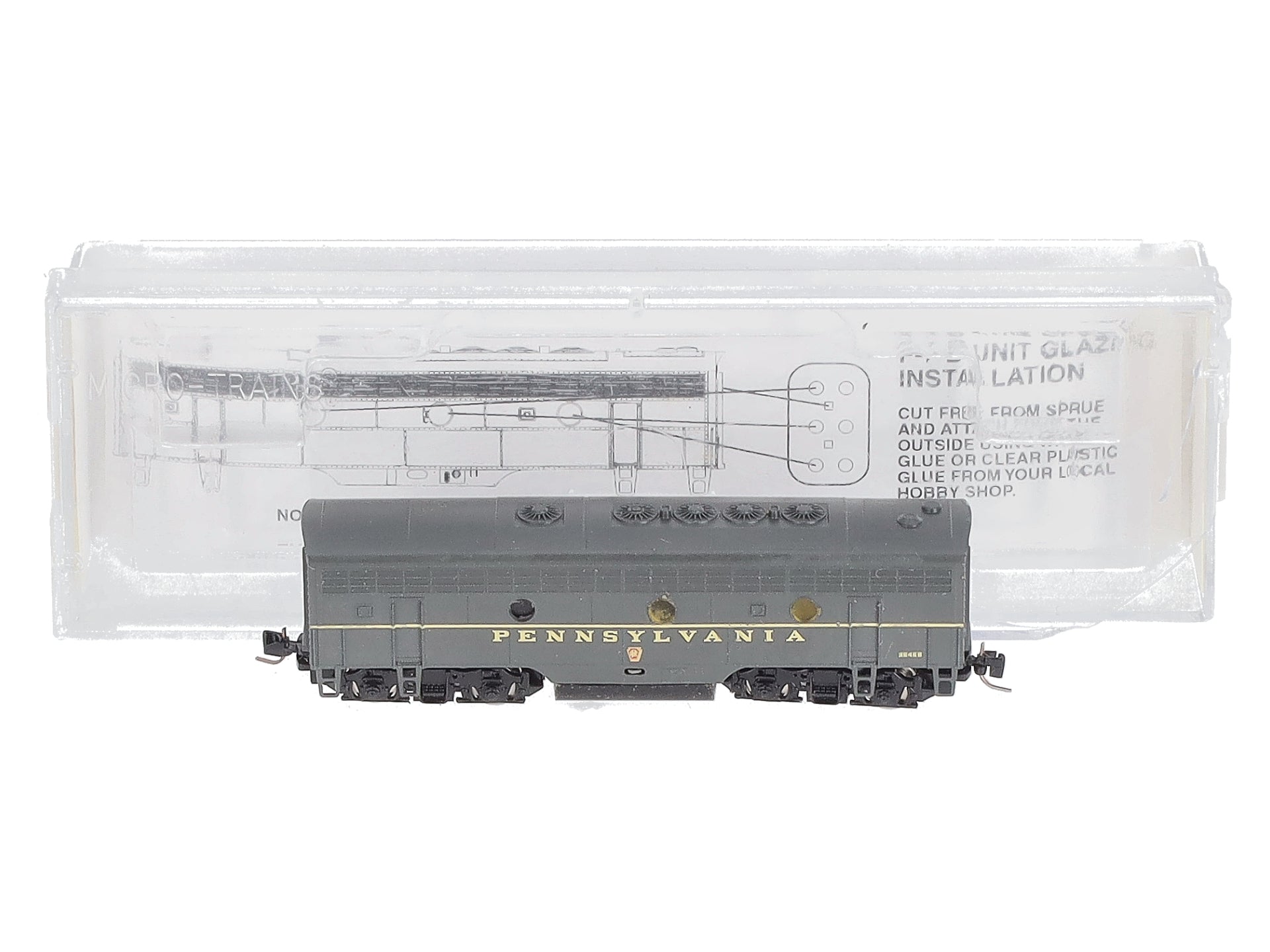 MicroTrains 98002090 Z Scale Pennsylvania Powered F7 B-Unit Locomotive