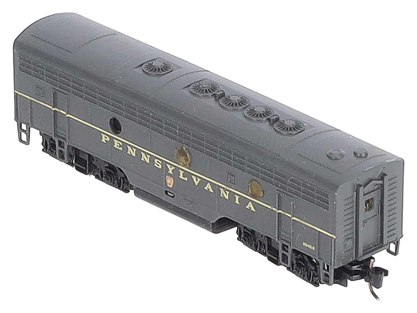 MicroTrains 98002090 Z Scale Pennsylvania Powered F7 B-Unit Locomotive