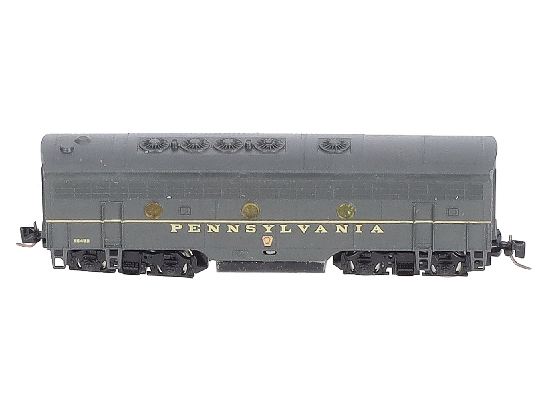 MicroTrains 98002090 Z Scale Pennsylvania Powered F7 B-Unit Locomotive