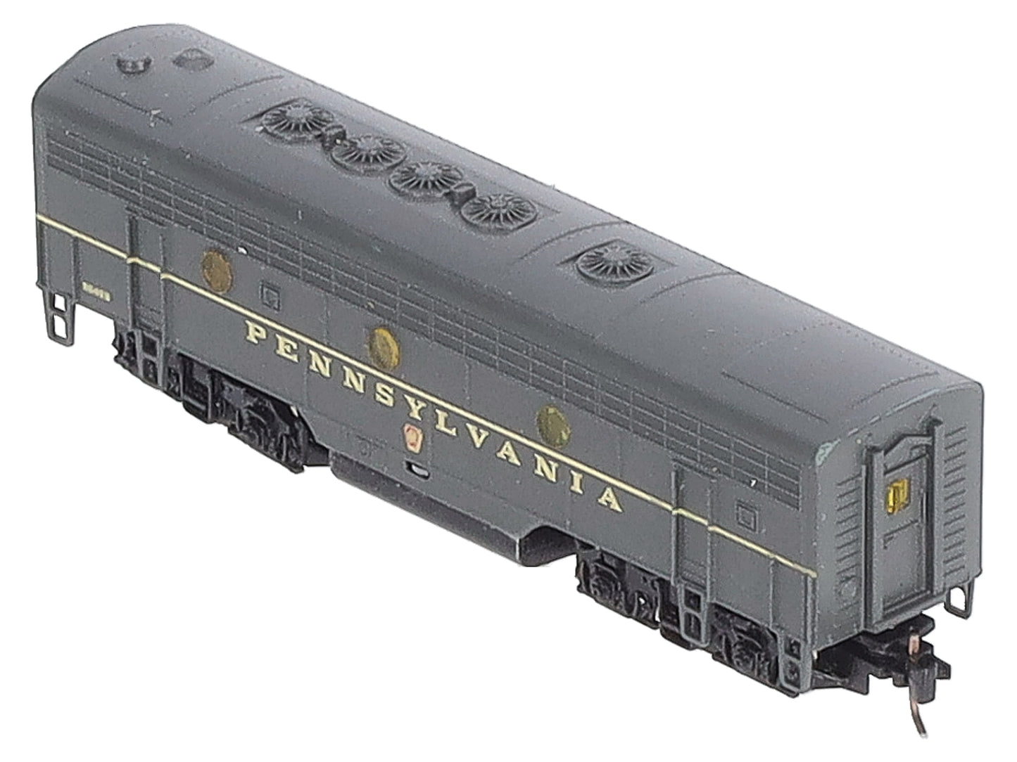 MicroTrains 98002090 Z Scale Pennsylvania Powered F7 B-Unit Locomotive