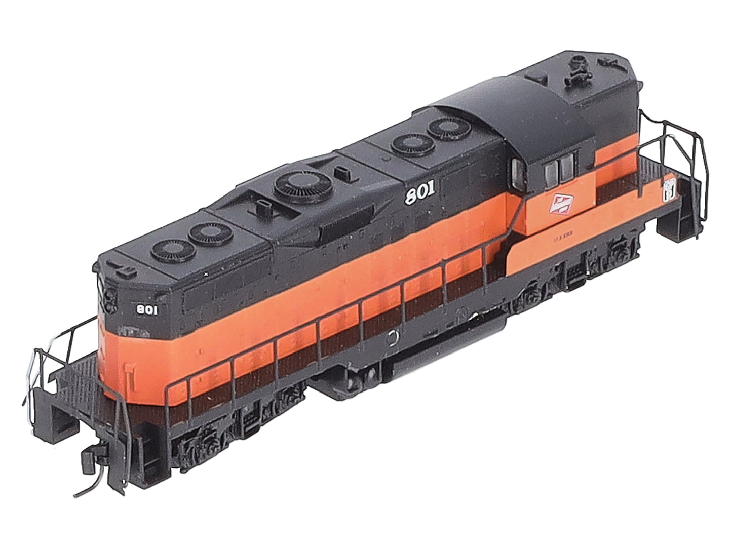 Micro-Trains 98201042 Z Scale MILW GP9 Powered Locomotive #801