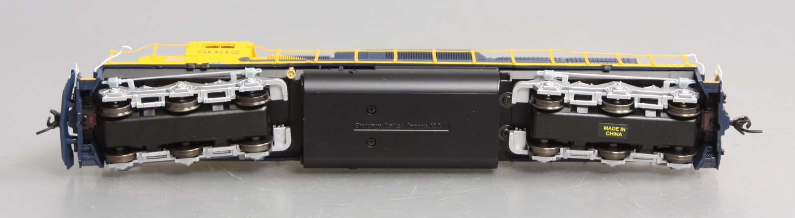 Broadway Limited 5000 HO Santa Fe EMD SD40-2 Low Hood with Sound & DCC #5032