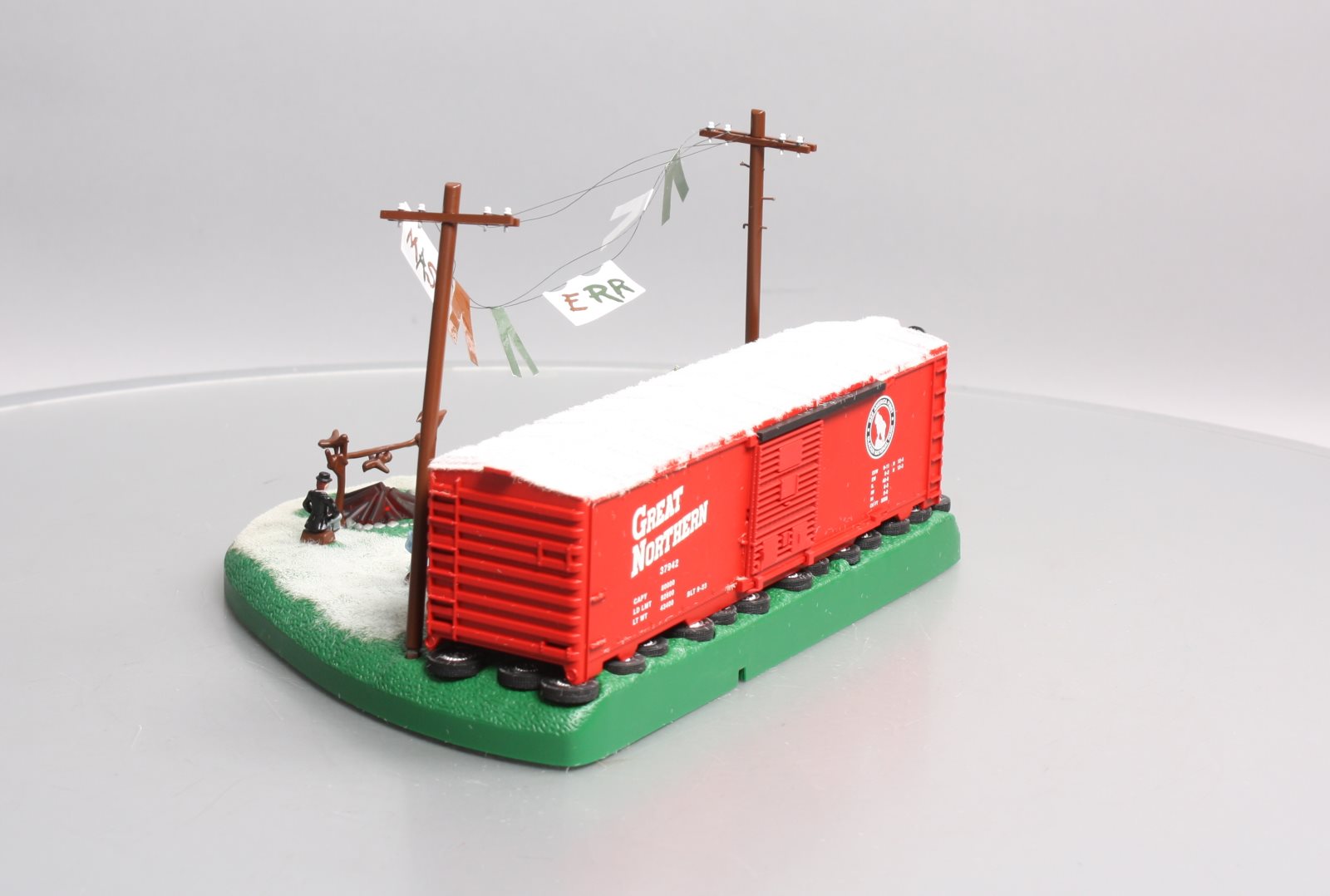 Lionel 6-37942 O Gauge Christmas Hobo Hotel