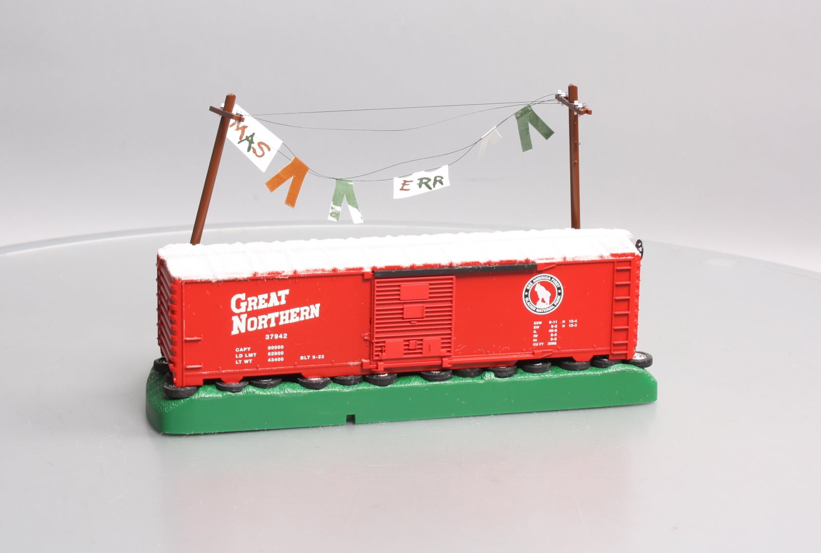 Lionel 6-37942 O Gauge Christmas Hobo Hotel