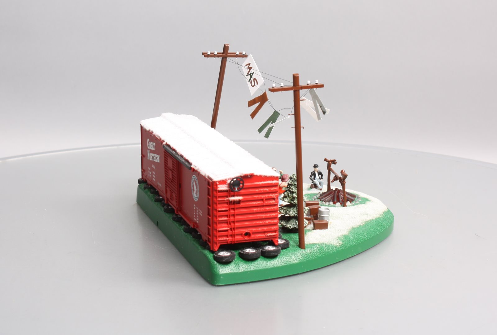 Lionel 6-37942 O Gauge Christmas Hobo Hotel