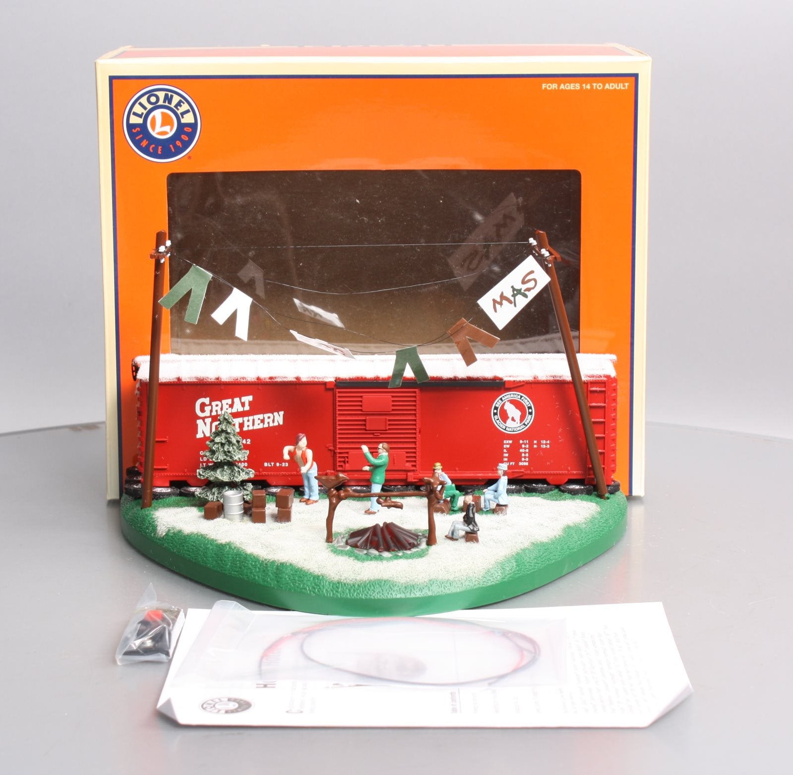 Lionel 6-37942 O Gauge Christmas Hobo Hotel