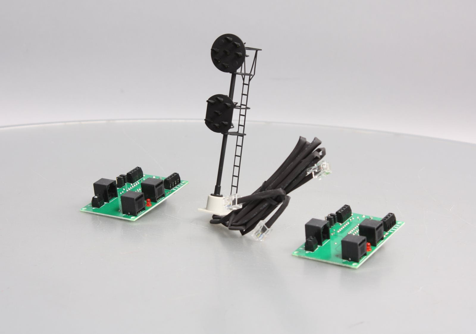 Custom Signals PRR-45 O Scale Railroad Ground Signal