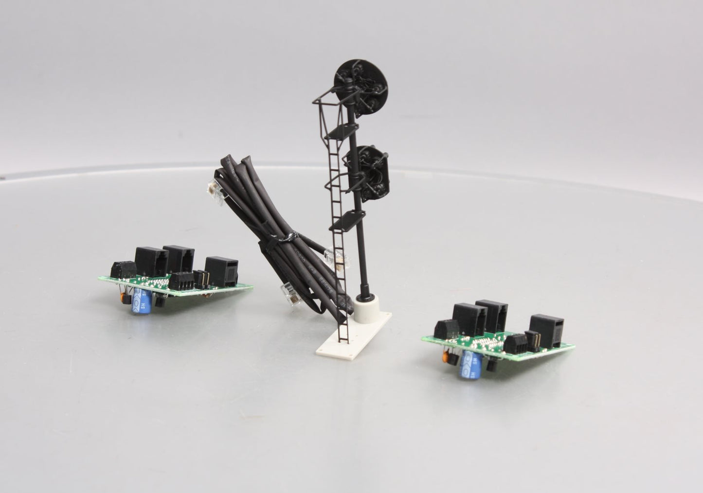 Custom Signals PRR-45 O Scale Railroad Ground Signal