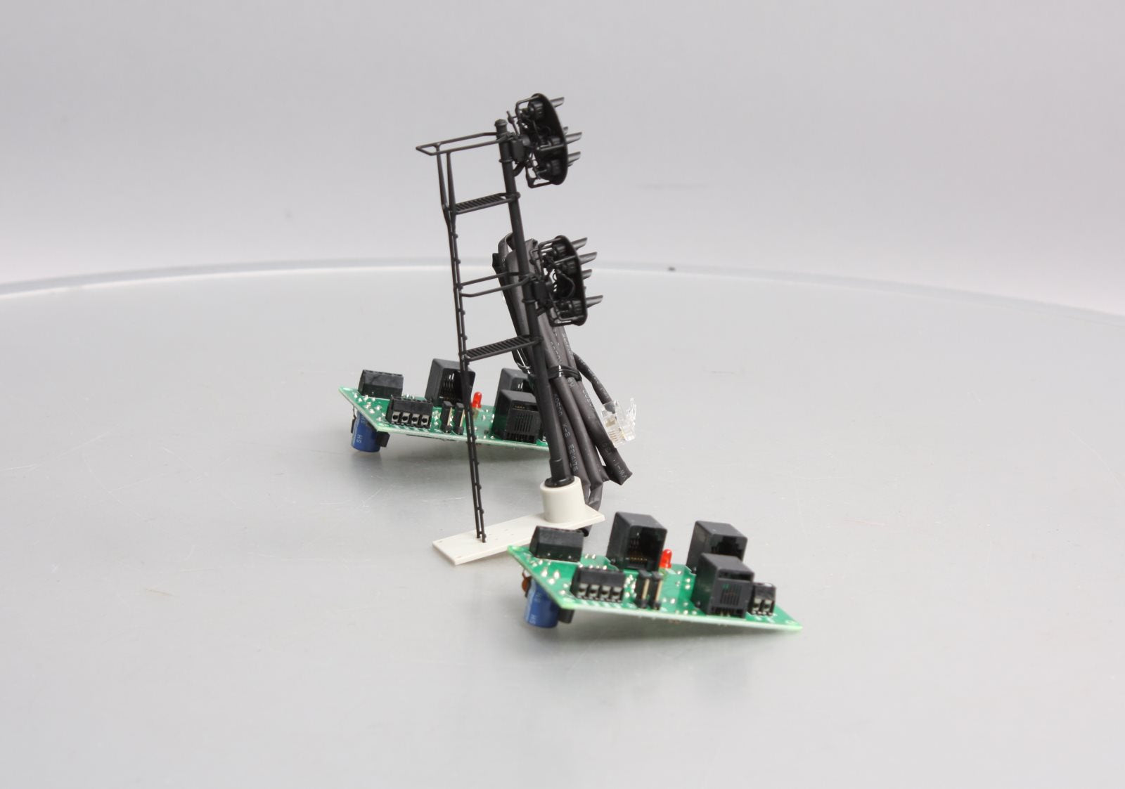 Custom Signals PRR-45 O Scale Railroad Ground Signal