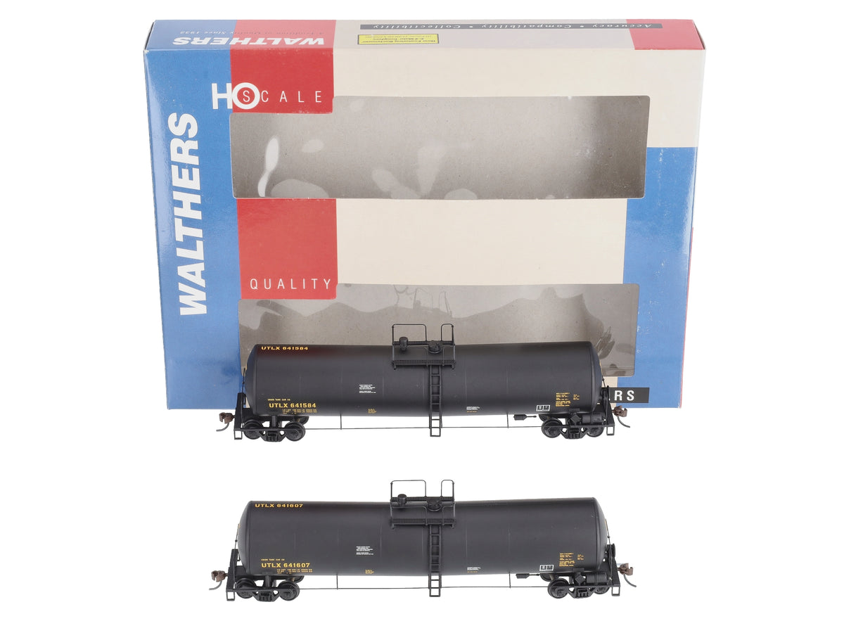 Walthers 932-27251 HO UTLX 23K Gal Funnel Flow Tank Car 2-Pack LN/Box