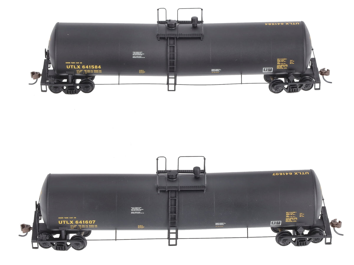 Walthers 932-27251 HO UTLX 23K Gal Funnel Flow Tank Car 2-Pack LN/Box