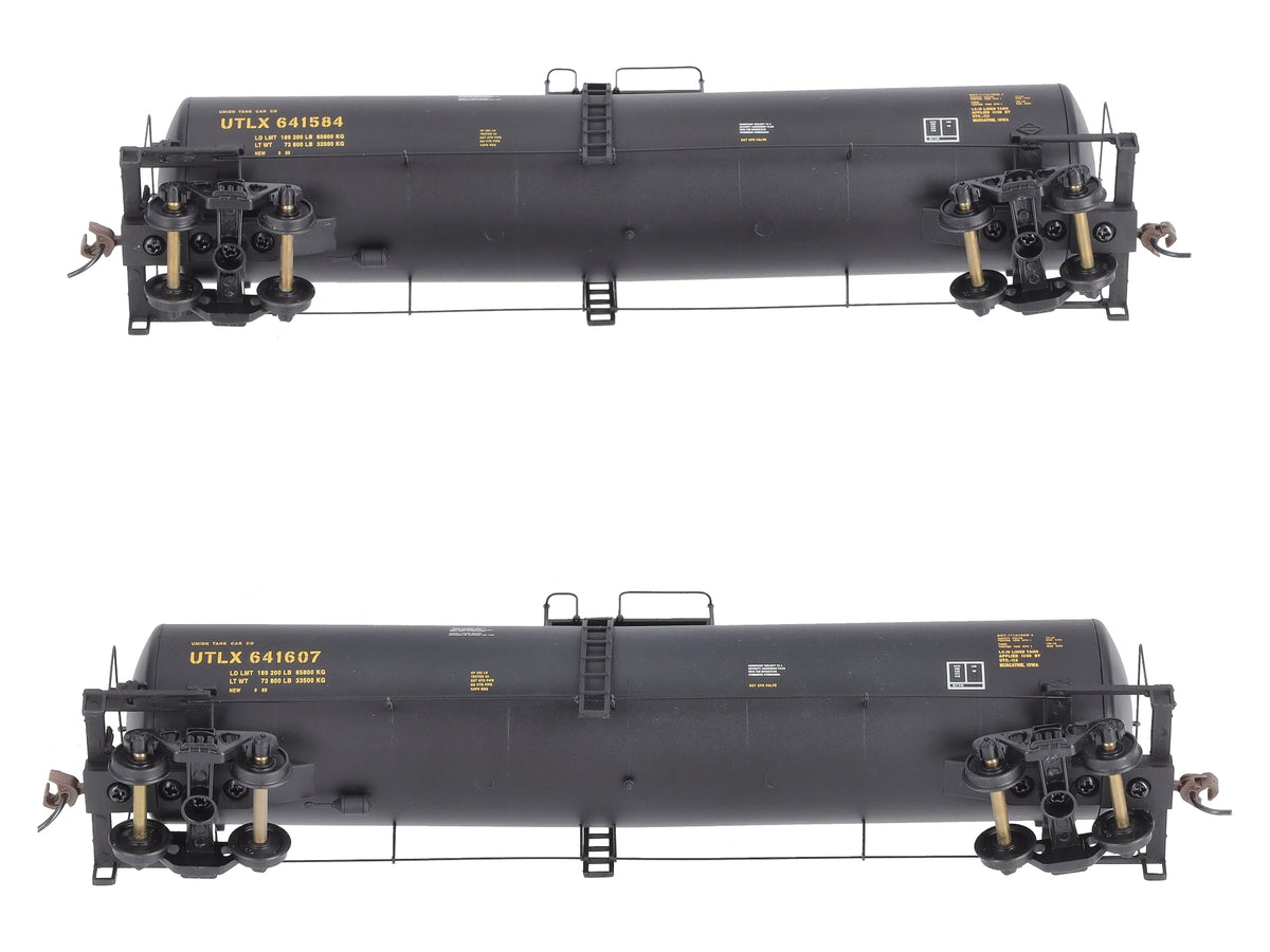 Walthers 932-27251 HO UTLX 23K Gal Funnel Flow Tank Car 2-Pack LN/Box