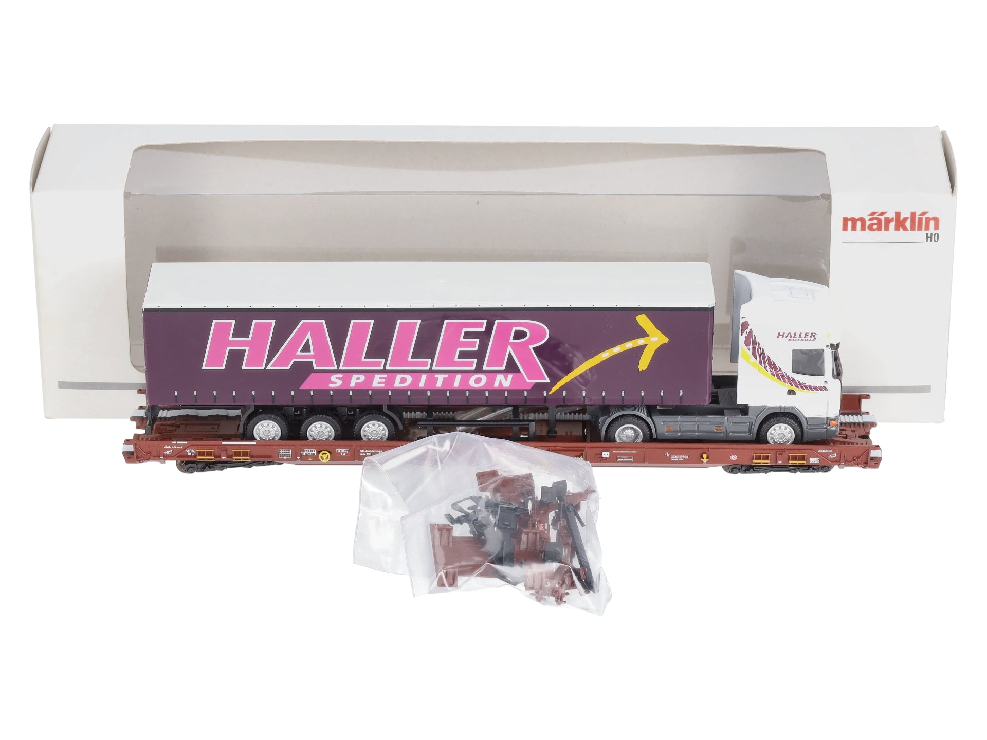 Marklin 47419 HO Railion Deutschland AG Type Saadkms 690 Rolling Road Flatcar