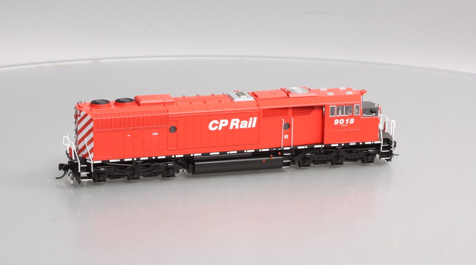 Bowser 25005 HO CP Round Porthole GMD SD40-2F Diesel Locomotive w/Sound #9018