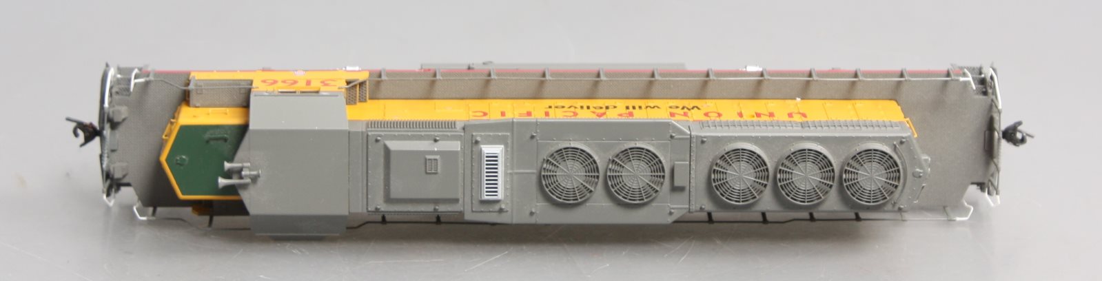 Broadway Limited 4224 HO Union Pacific EMD SD40-2 Low-Nose #3166