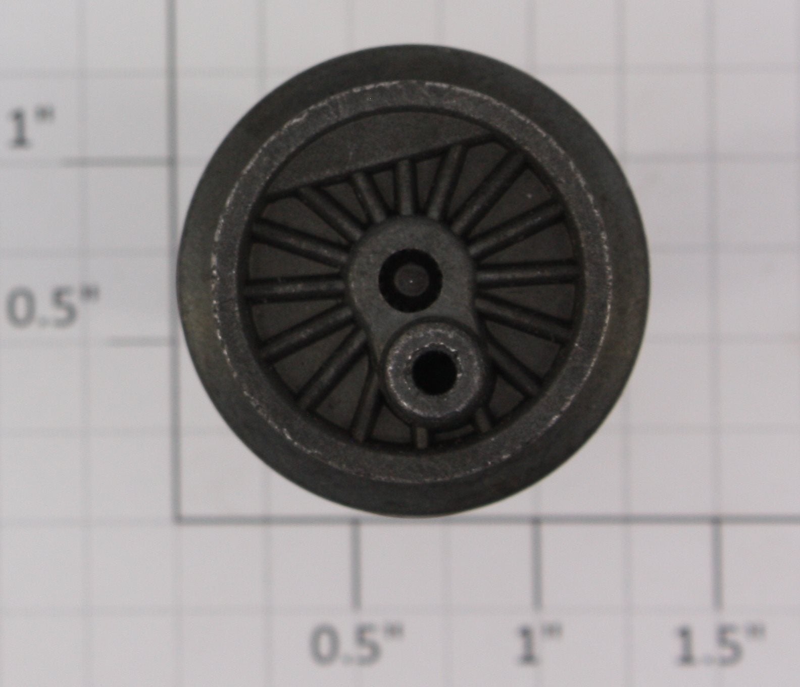 Lionel 41-84 Wheel Gear with Plain Axle