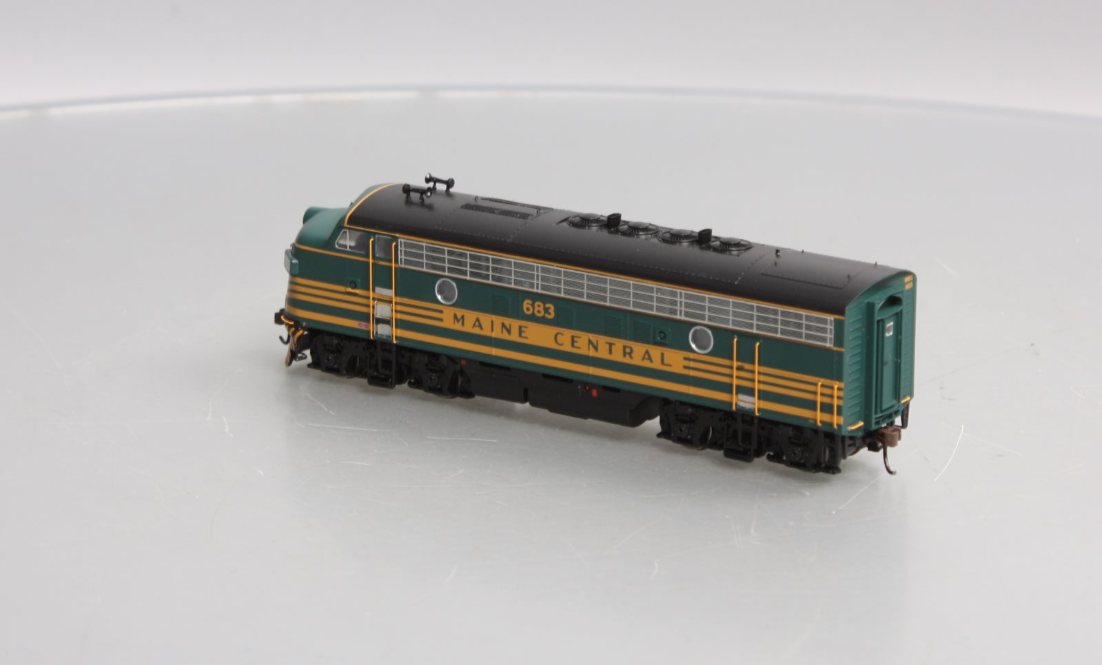 Athearn G2019 HO Scale MEC F3A Phase 4 Diesel Locomotive #683 LN/Box