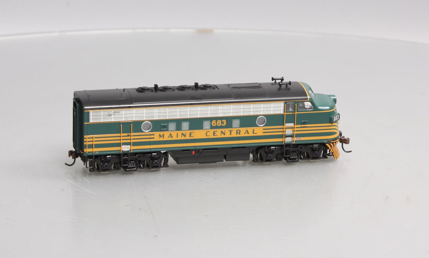 Athearn G2019 HO Scale MEC F3A Phase 4 Diesel Locomotive #683 LN/Box