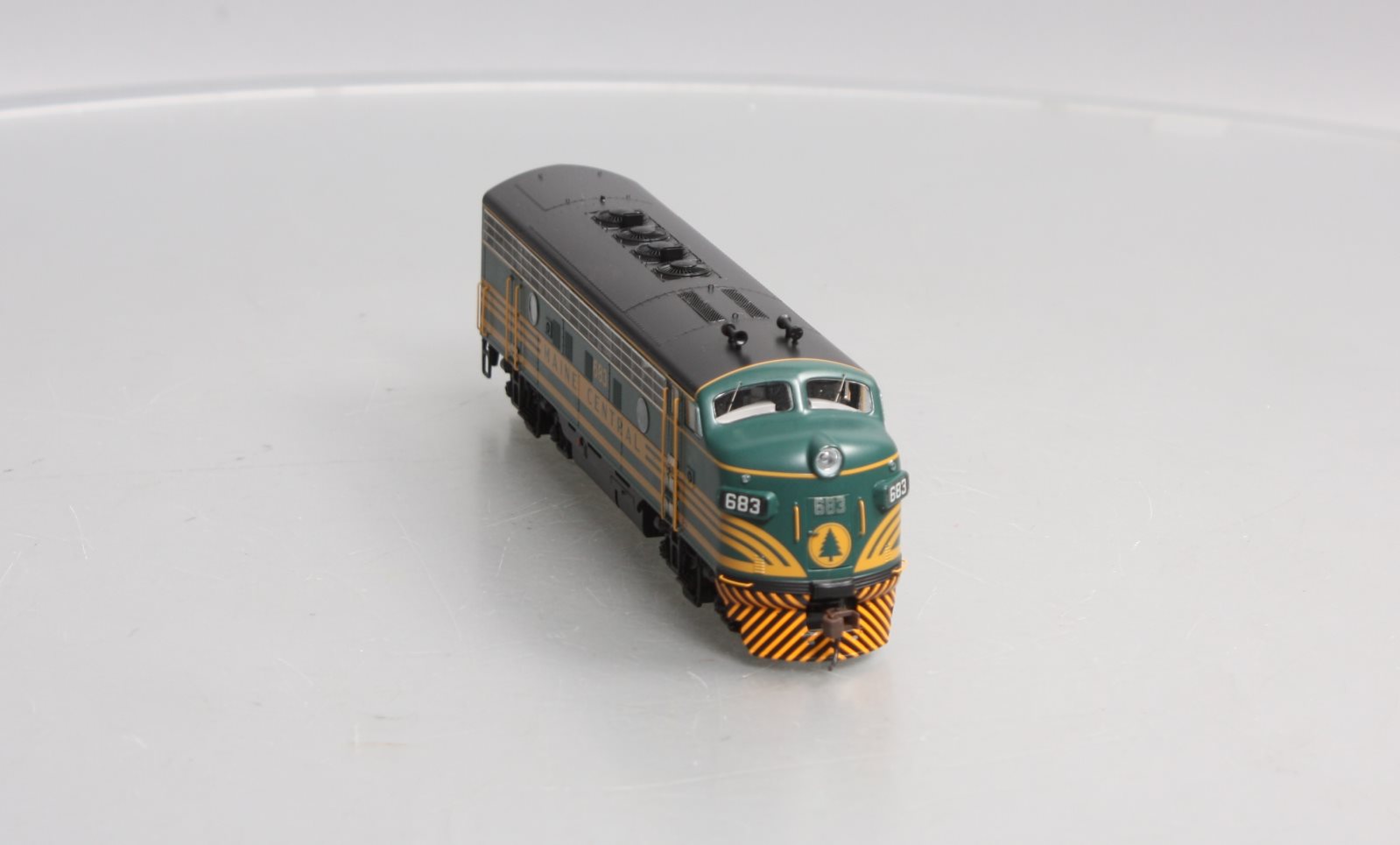 Athearn G2019 HO Scale MEC F3A Phase 4 Diesel Locomotive #683 LN/Box