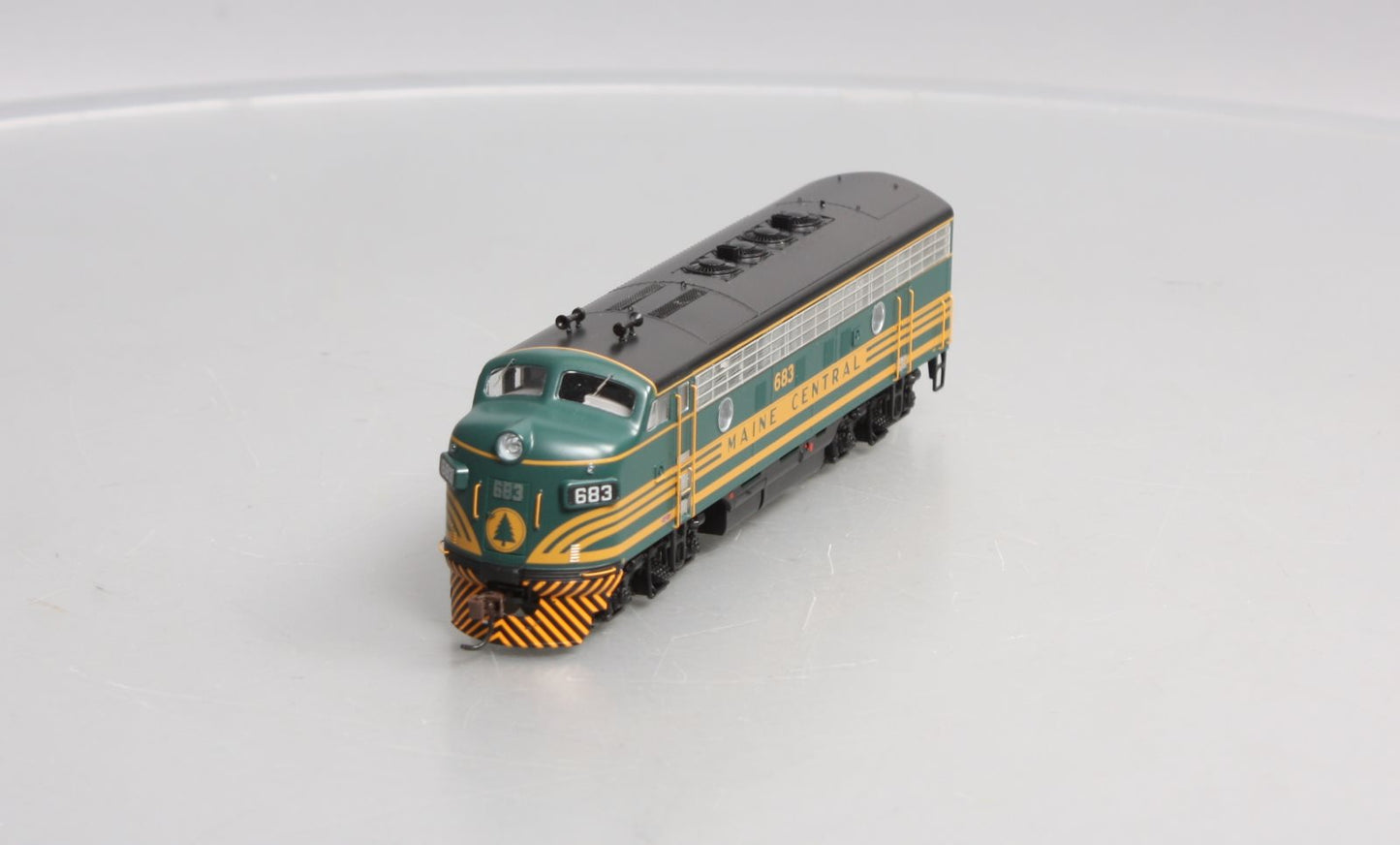 Athearn G2019 HO Scale MEC F3A Phase 4 Diesel Locomotive #683 LN/Box