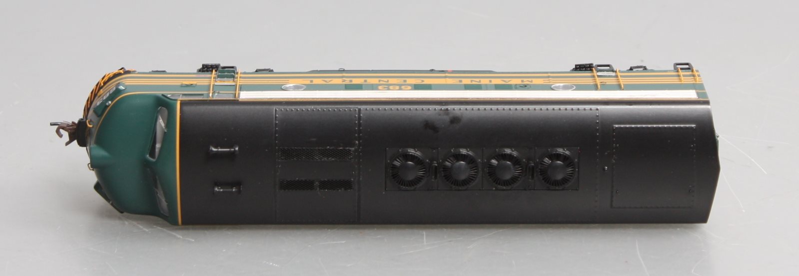 Athearn G2019 HO Scale MEC F3A Phase 4 Diesel Locomotive #683 LN/Box
